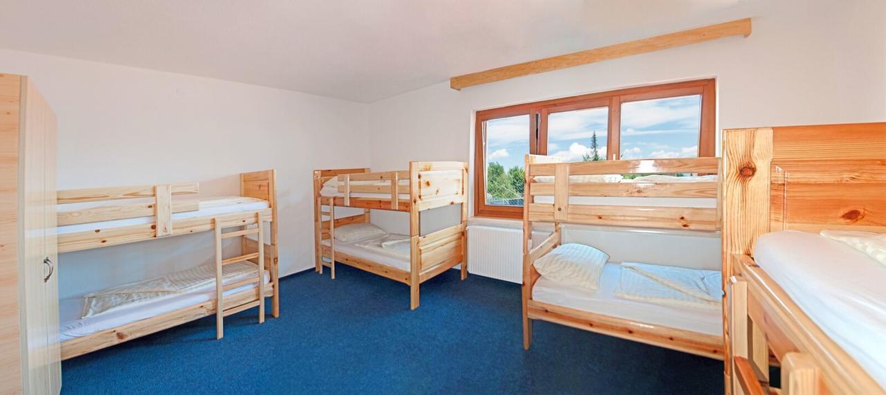 Gasthaus Pension Goldeck シュピッタール・アン・デア・ドラウ エクステリア 写真