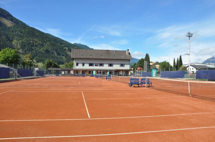 Gasthaus Pension Goldeck シュピッタール・アン・デア・ドラウ エクステリア 写真